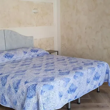 Le Rustiche Foresteria 3* Dello