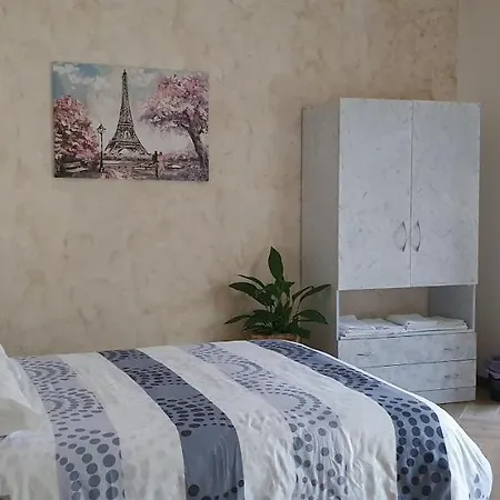 Le Rustiche Foresteria Bed & Breakfast Dello