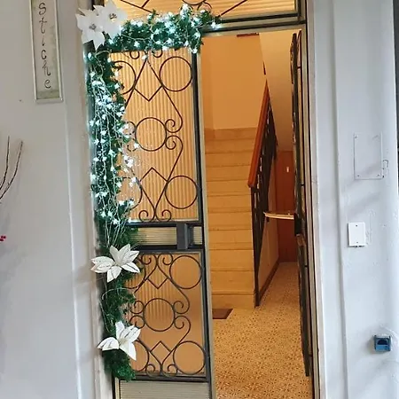 Le Rustiche Foresteria Bed & Breakfast 3*