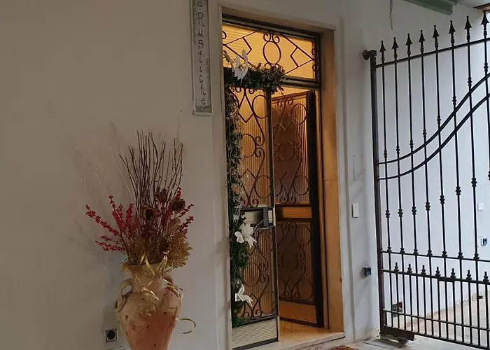 Le Rustiche Foresteria Bed and breakfast 3*