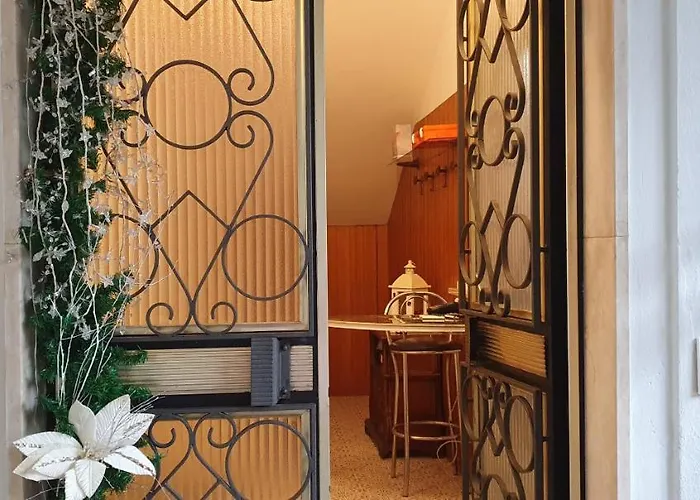 Le Rustiche Foresteria Bed and breakfast Dello